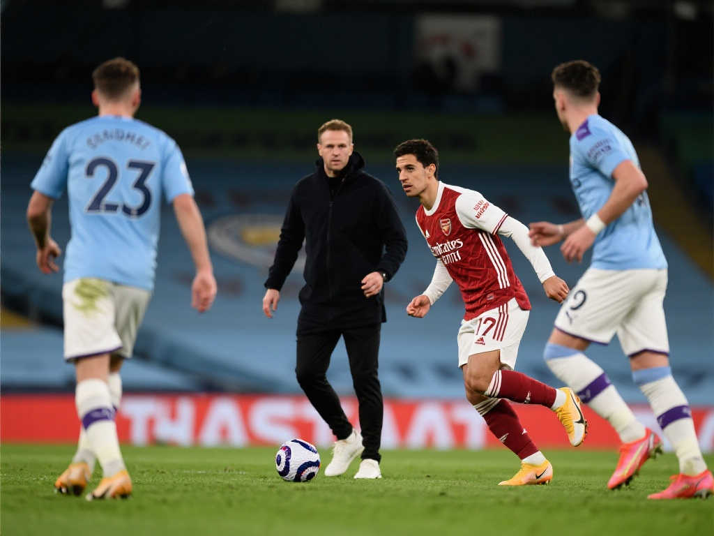 43岁阿尔特塔5年豪掷8亿欧，仅获1足总杯，四大皆空再引争议：该走人了吗？